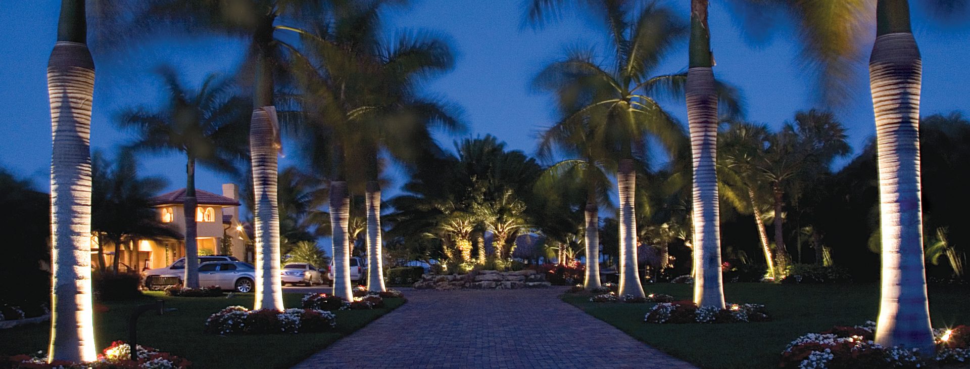 Palm City Landscape Lighting: Hire Experts Today